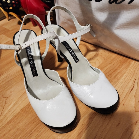 Women's heels - Picture 2 of 3